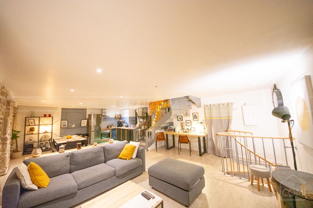 APPARTEMENT DUPLEX T4 - SUPERBE PIECE DE VIE DE 40 M² - 2 BELLES CHAMBRES - DERNIER ETAGE - CHARME - RARE photo 3