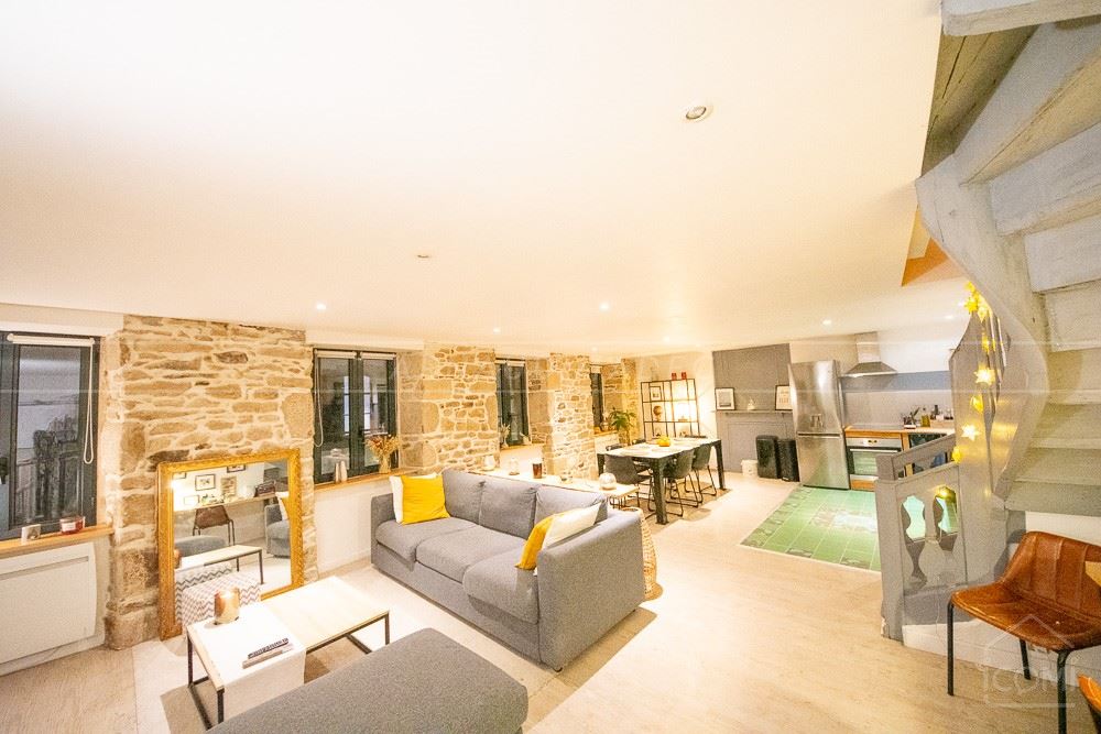 APPARTEMENT DUPLEX T4 - SUPERBE PIECE DE VIE DE 40 M² - 2 BELLES CHAMBRES - DERNIER ETAGE - CHARME - RARE photo 4