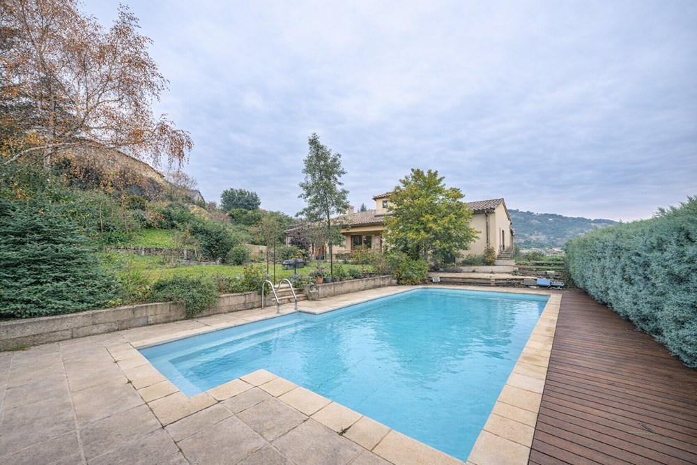 MAISON 170M² - 4 CHAMBRES - PISCINE - VUE MAGIQUE - 10 MIN DE VALENCE - GARAGE - TERRAIN 1400M² - COUP DE COEUR - PLAIN PIED photo 2