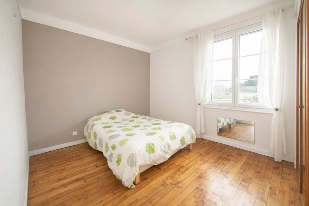 APPARTEMENT - LUMINEUX - SANS VIS A VIS - 2 CHAMBRES - GARAGE - CAVE - DALLE BETON photo 3