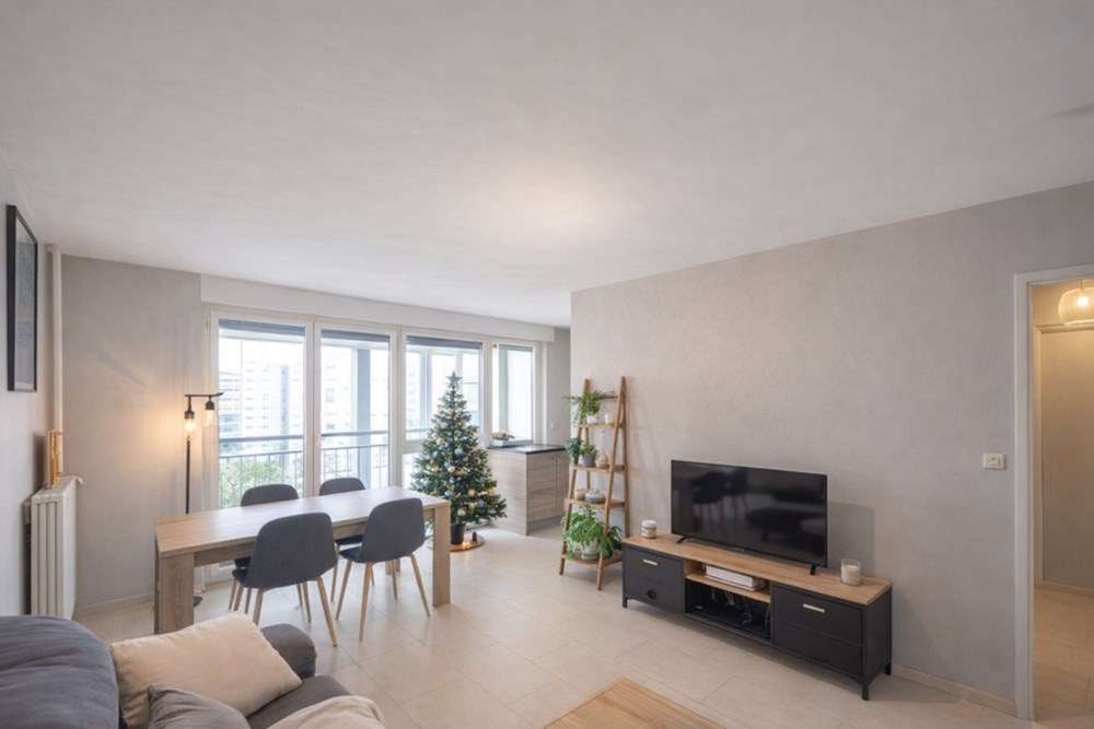 APPARTEMENT T2 - PIECE DE VIE TRIPLE - TERRASSE - PARKING - RARE - IDEAL 1ER ACHAT OU INVESTISSEUR - LIBRE AU 3/9/23 photo 3