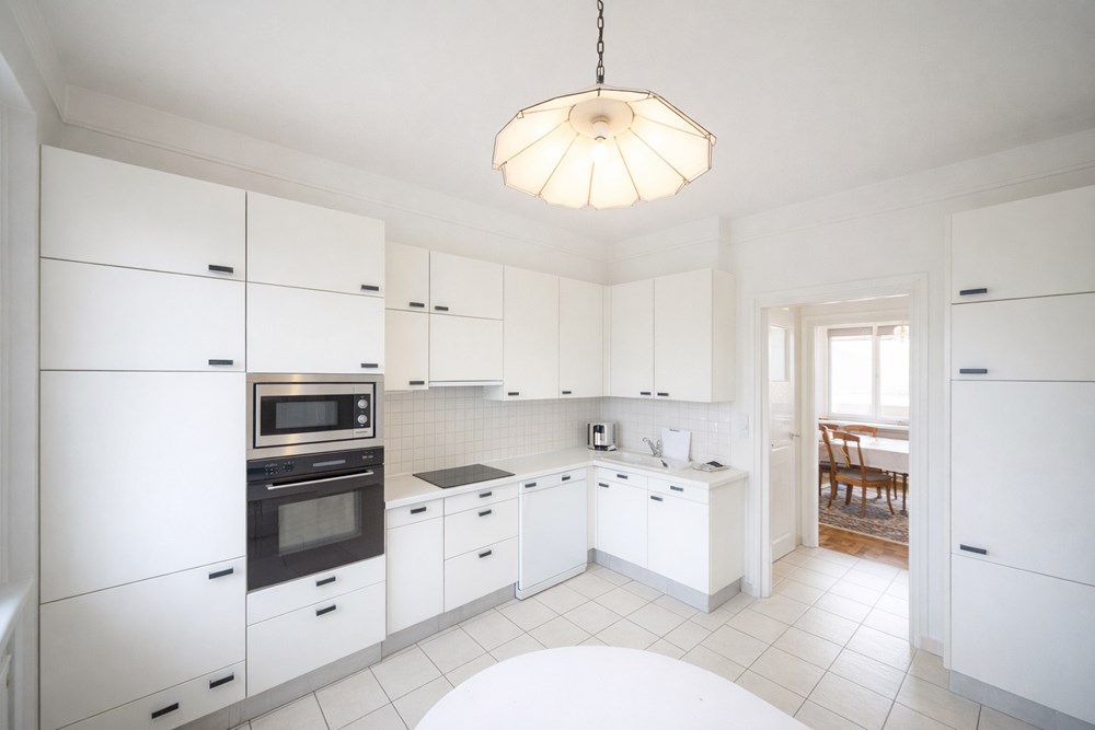 MAISON DE 210 M² - TERRASSE PLEIN SUD - VUE RADE - TERRAIN DE 1400 M² - QUARTIER RECHERCHE - RARE ! photo 3