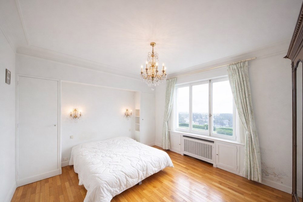 MAISON DE 210 M² - TERRASSE PLEIN SUD - VUE RADE - TERRAIN DE 1400 M² - QUARTIER RECHERCHE - RARE ! photo 4