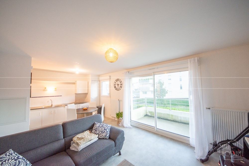 APPARTEMENT T2 DE STANDING - BELLE PIECE DE VIE AVEC TERRASSE - PARKING - RECENT - RARE