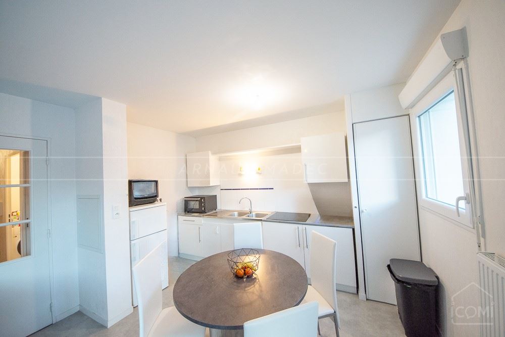 APPARTEMENT T2 DE STANDING - BELLE PIECE DE VIE AVEC TERRASSE - PARKING - RECENT - RARE photo 3