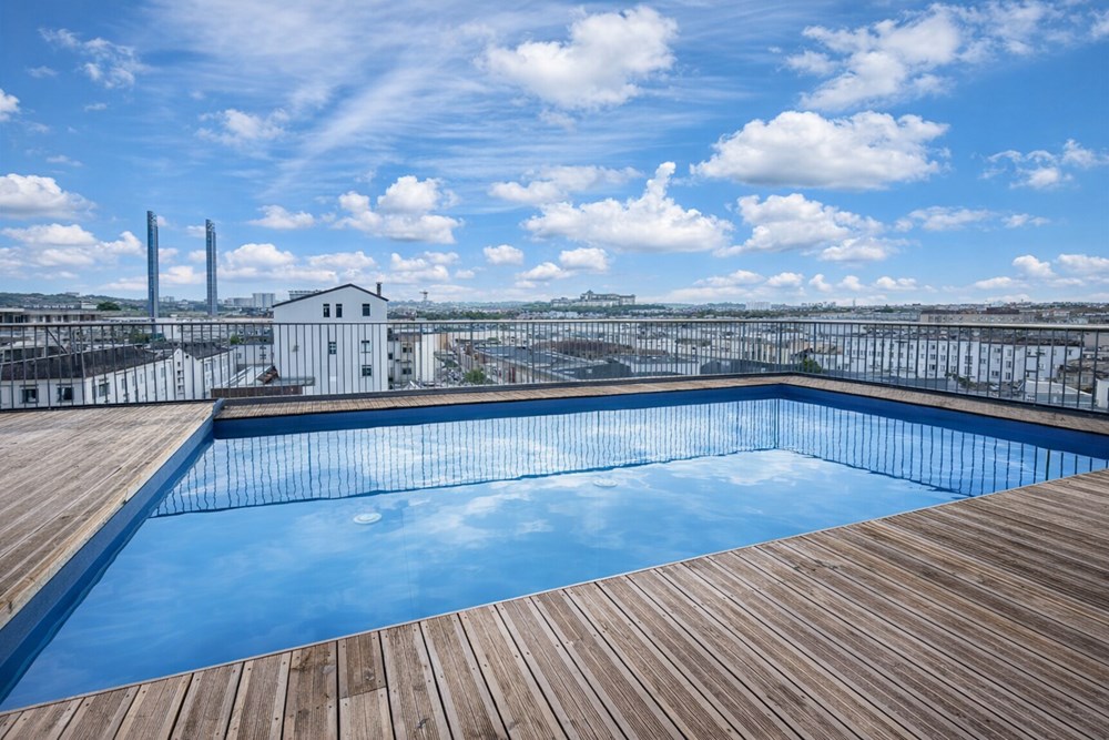APPARTEMENT T3 DE STANDING AU 6EME ETAGE - TERRASSE - PARKING - ASCENSEUR - PISCINE - RARE