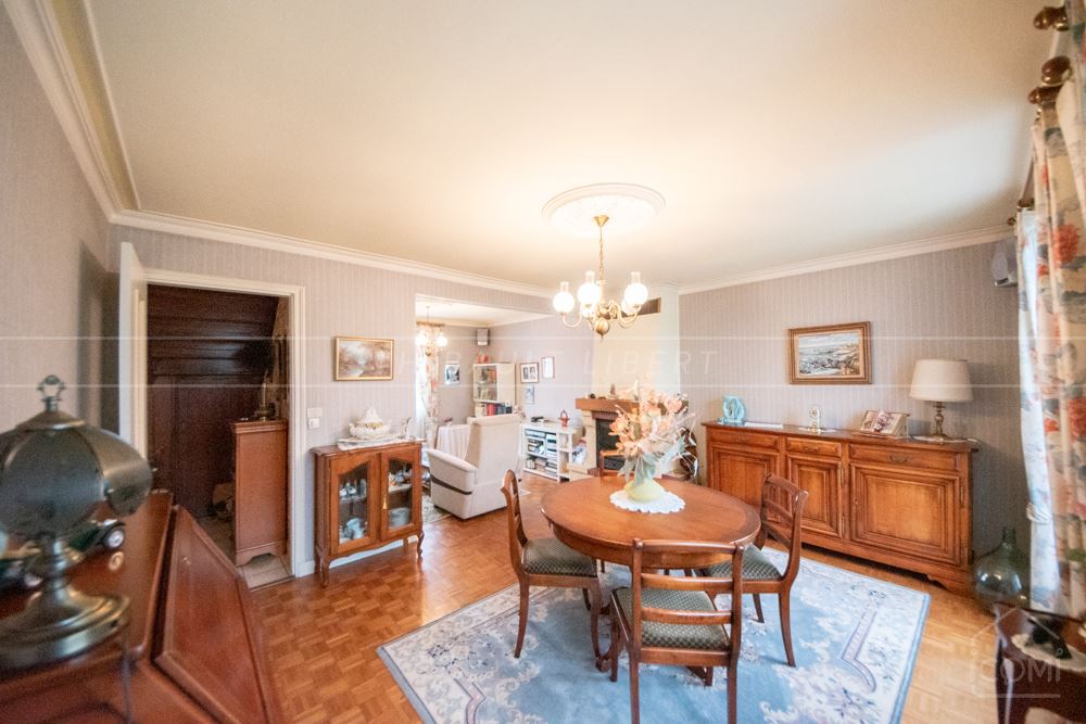 CHARMANTE MAISON - 4 CHAMBRES - GARAGE - VERANDA - JARDIN - PROCHE BOURG - CALME