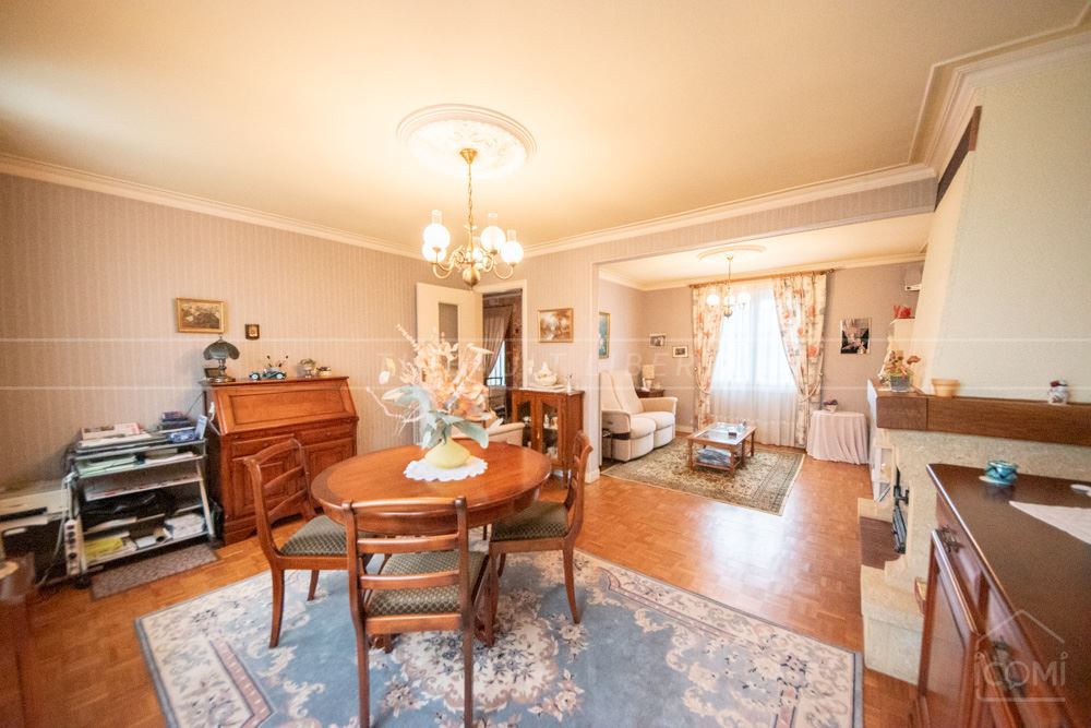 CHARMANTE MAISON - 4 CHAMBRES - GARAGE - VERANDA - JARDIN - PROCHE BOURG - CALME photo 3