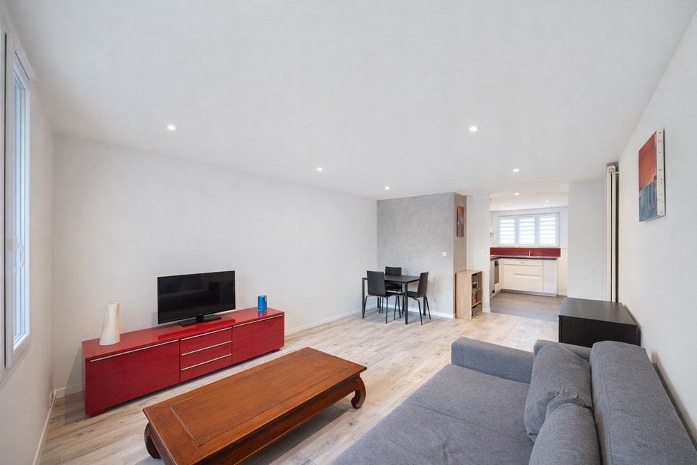 APPARTEMENT T3 - PIECE DE VIE DOUBLE 30M² - CALME - AUCUNS TRAVAUX - VERDURE - STATIONNEMENT