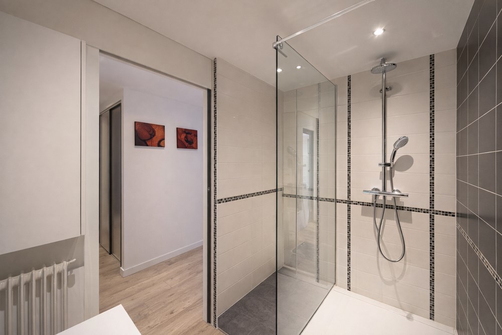APPARTEMENT T3 - PIECE DE VIE DOUBLE 30M² - CALME - AUCUNS TRAVAUX - VERDURE - STATIONNEMENT photo 5