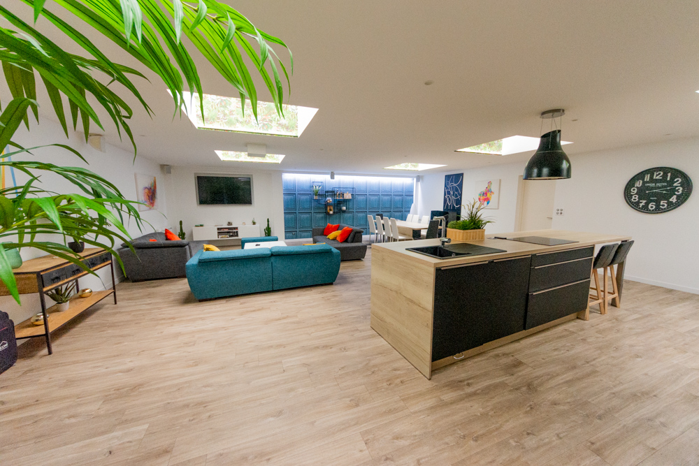 APPARTEMENT LOFT T6 210M² - 4 CHAMBRES - FAIBLES CHARGES - PLACE DE PARKING PRIVEE photo 2