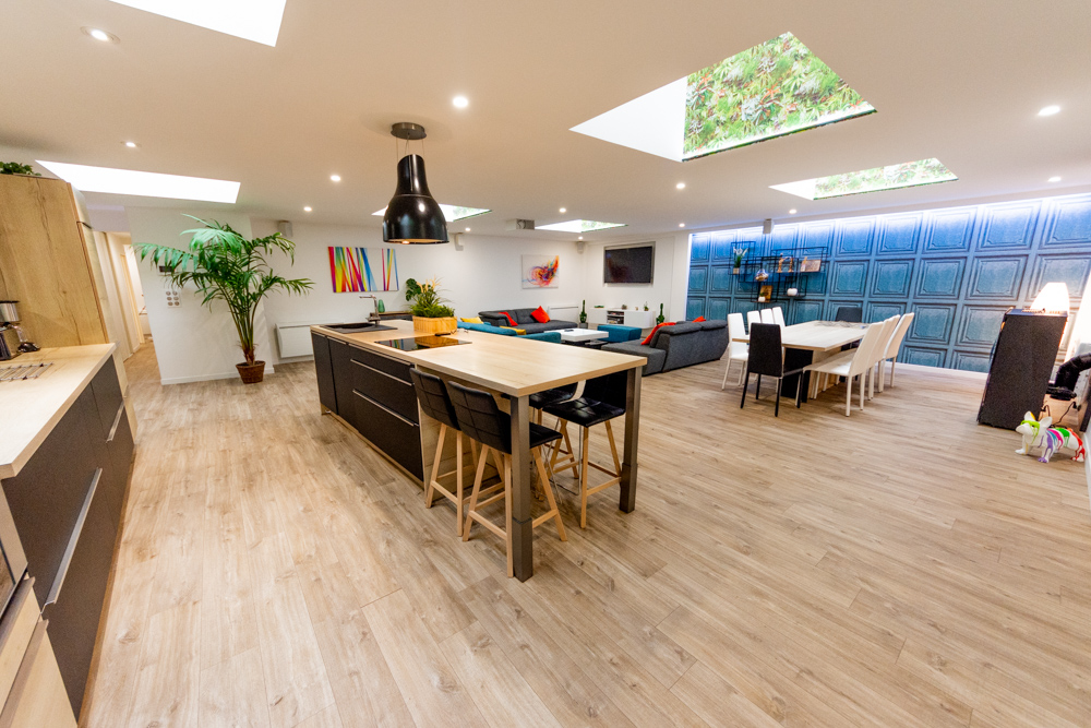 APPARTEMENT LOFT T6 210M² - 4 CHAMBRES - FAIBLES CHARGES - PLACE DE PARKING PRIVEE photo 3