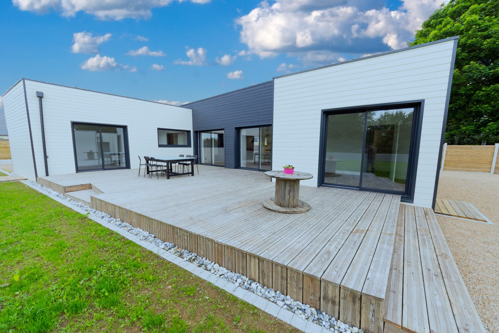 MAISON RECENTE DE 2022 T4 110M² PLAIN PIED - 2 CHAMBRES SUR TERRAIN DE 500M² + 500M² DE TERRES AGRICOLES