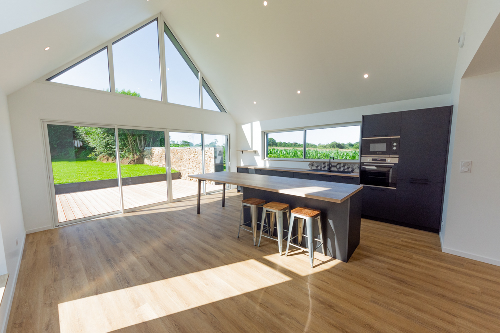 MAISON INDIVIDUELLE ENTIEREMENT RENOVEE 165M² - 4 CHAMBRES - DEPENDANCE 90M² SUR TERRAIN DE 1600M²