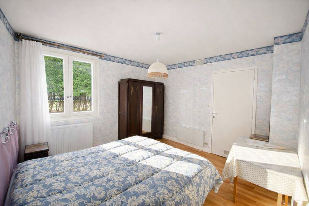 APPARTEMENT 75 M² - 2 CHAMBRES - DALLE BETON - PROCHE ECOLES - GARAGE INDEPENDANT - CAVE photo 4