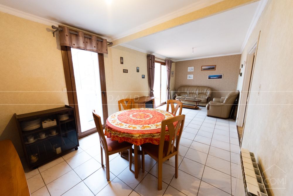 MAISON T5 112M² - 4 CHAMBRES POSSIBLE 5 - CAVE - ATELIER - CUISINE D'ETE SUR TERRAIN CLOS DE 425M² photo 5