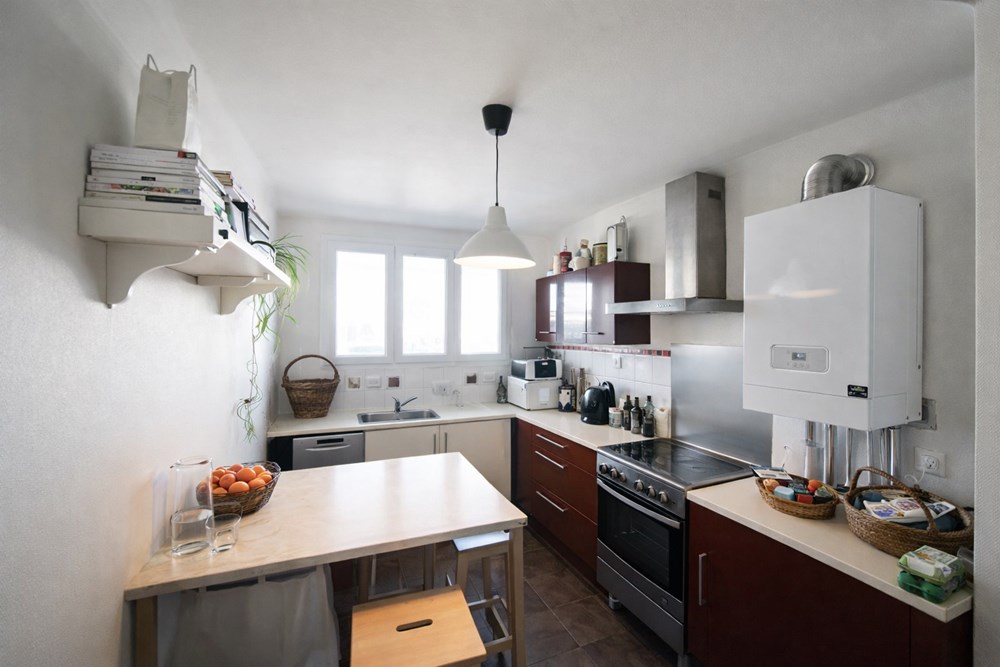 APPARTEMENT 85M² - MONTAIGNE - 3 CHAMBRES - PROCHE ECOLES - DALLE BETON - GRANDE PIECE DE VIE - CAVE photo 3