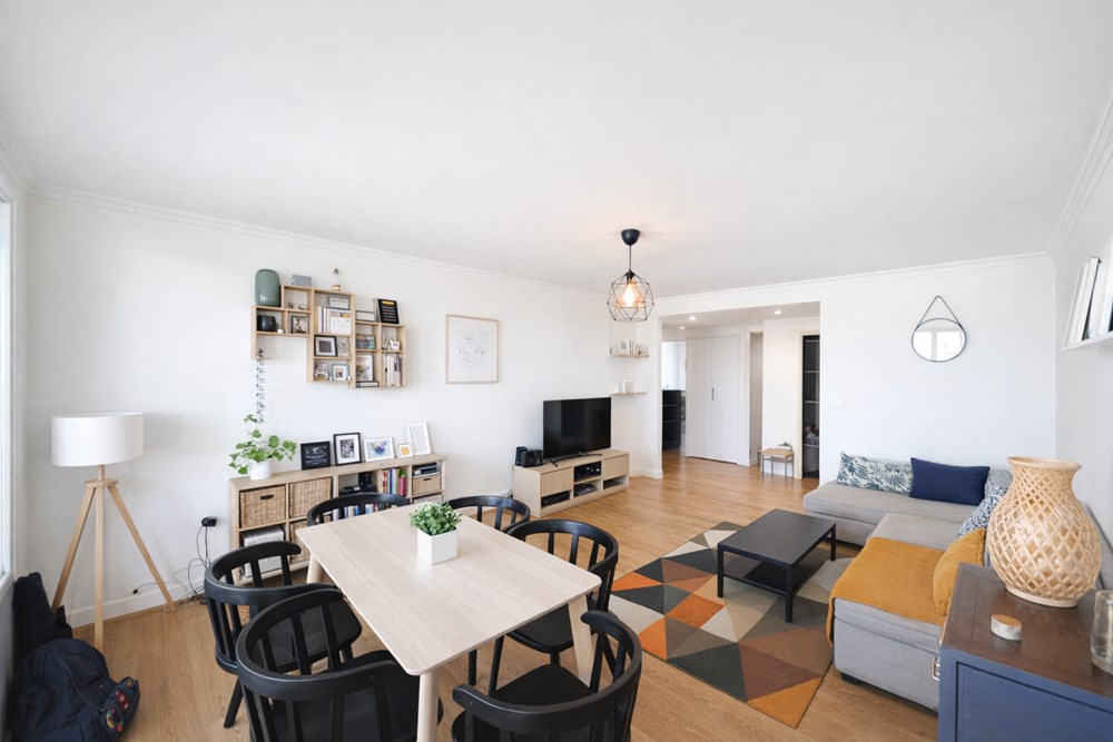 APPARTEMENT 85M² - MONTAIGNE - 3 CHAMBRES - PROCHE ECOLES - DALLE BETON - GRANDE PIECE DE VIE - CAVE