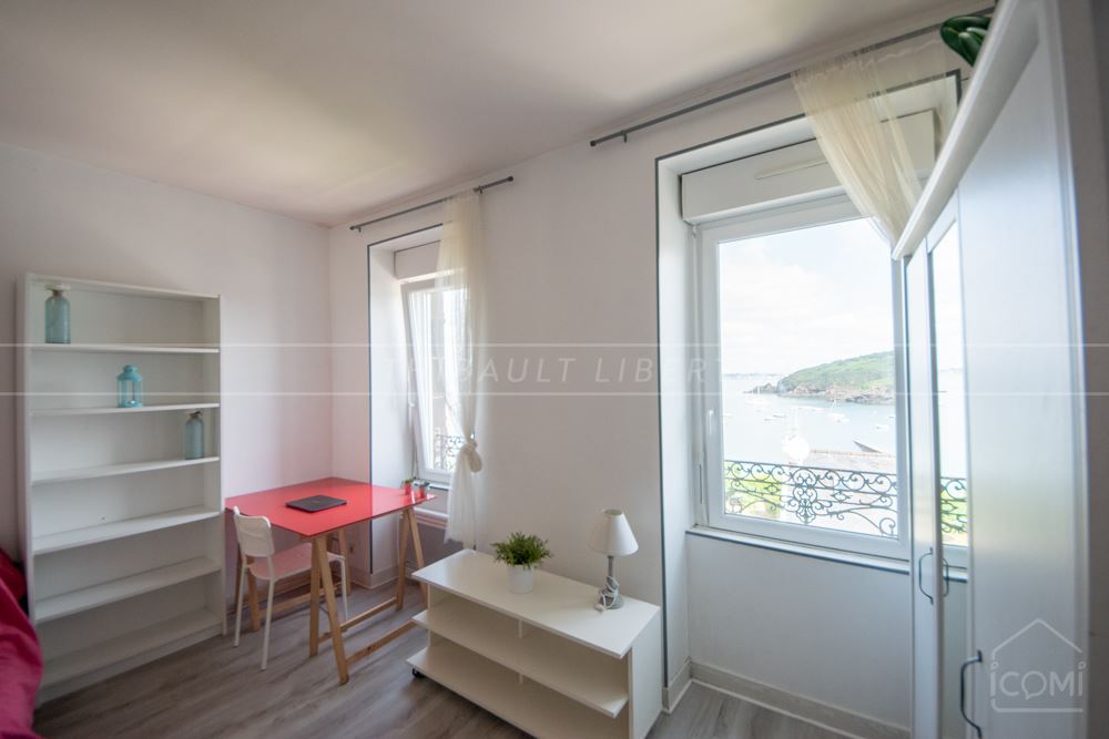 BEL APPARTEMENT VUE MER - T1 BIS - 2EME ET DERNIER ETAGE - COUP DE COEUR - PROCHE PLAGE - RARE photo 4