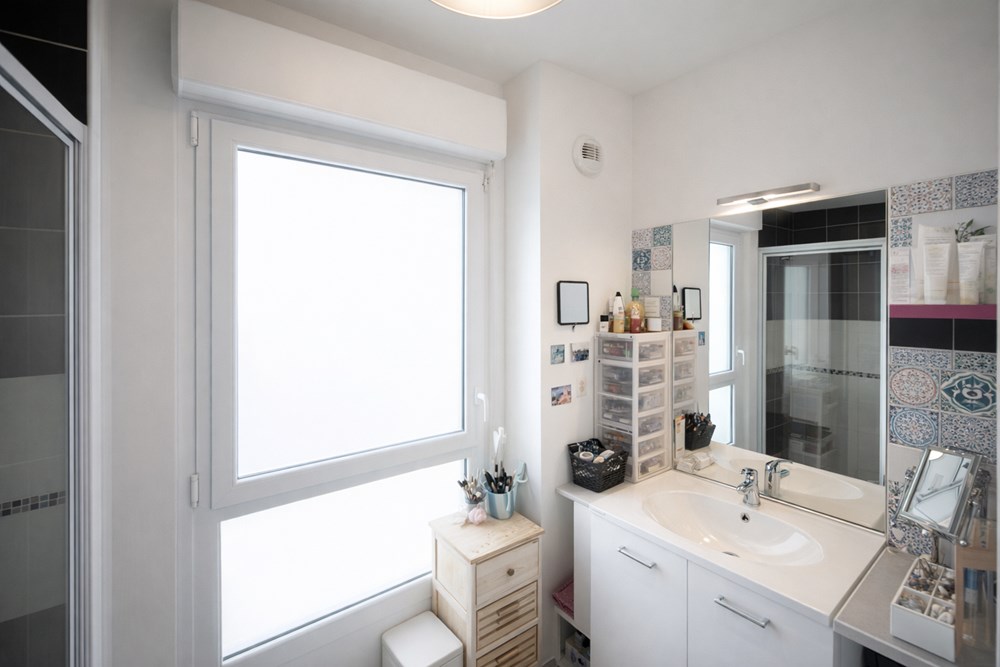 APPARTEMENT 42M² - 1 CHAMBRE - IMMEUBLE RECENT 2015 - PLACE DE PARKING - BALCON - FAIBLE CHARGES photo 5