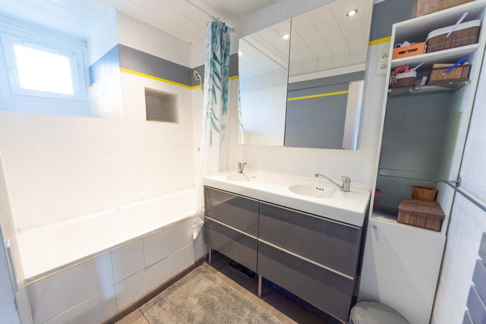 MAISON DE VILLE T6 90M² - 4 CHAMBRES - GARAGE - AUCUN TRAVAUX - TERRAIN CLOS 275M² photo 5