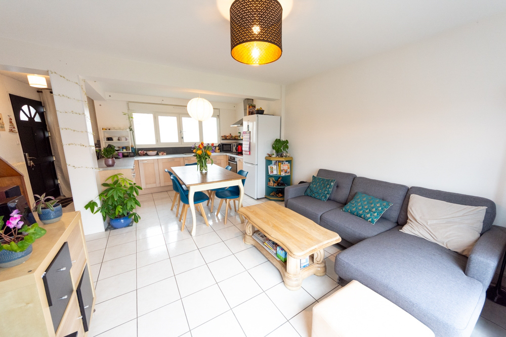 MAISON DE VILLE T6 90M² - 4 CHAMBRES - GARAGE - AUCUN TRAVAUX - TERRAIN CLOS 275M² photo 2