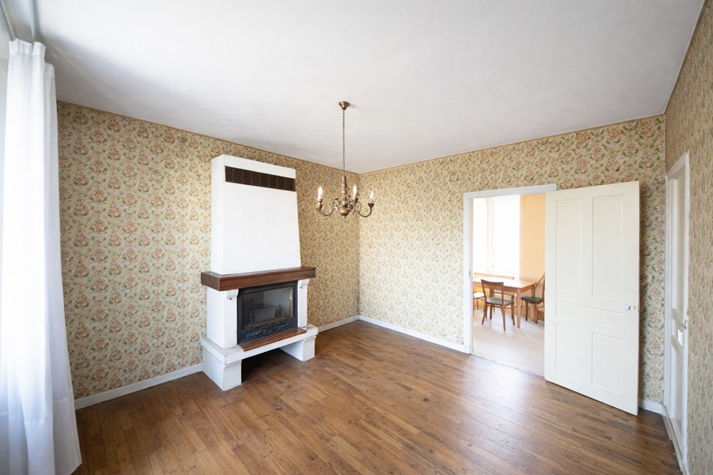 MAISON 120M² - 4 CHAMBRES - A RENOVER - GARAGE - BOURG - FORT POTENTIEL - SOUS SOL COMPLET - photo 2