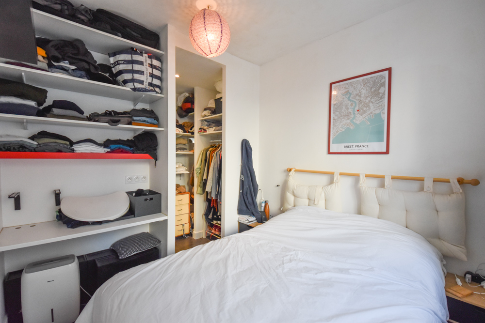 APPARTEMENT T4 58M² - 2 CHAMBRES POSSIBLE 3 - LUMINEUX - ENTIEREMENT RENOVE - LOCATAIRE EN PLACE photo 4