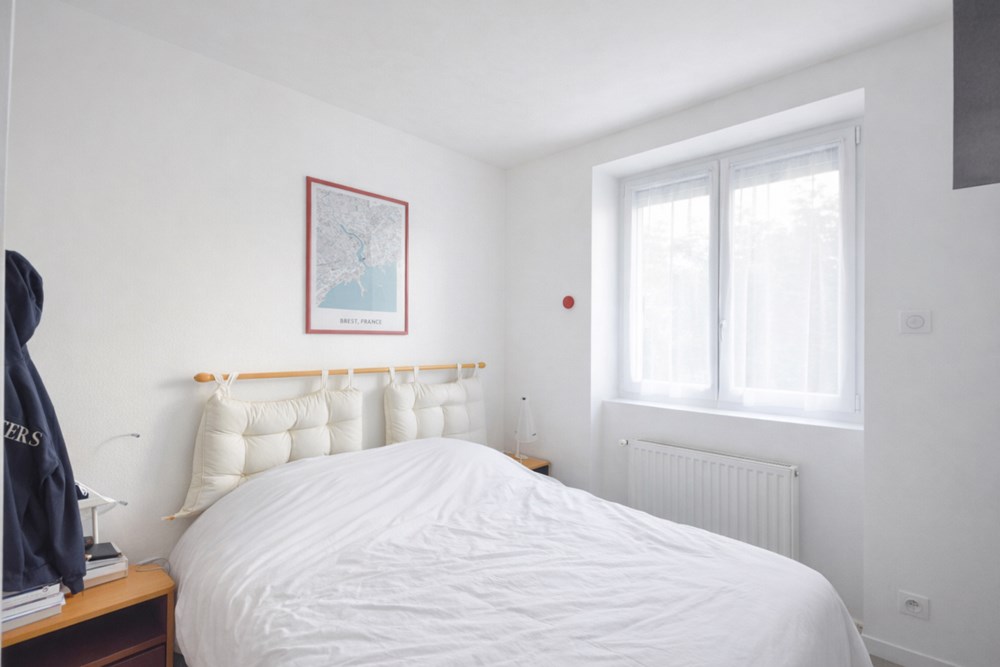 APPARTEMENT T4 58M² - 2 CHAMBRES POSSIBLE 3 - LUMINEUX - ENTIEREMENT RENOVE - LOCATAIRE EN PLACE photo 5