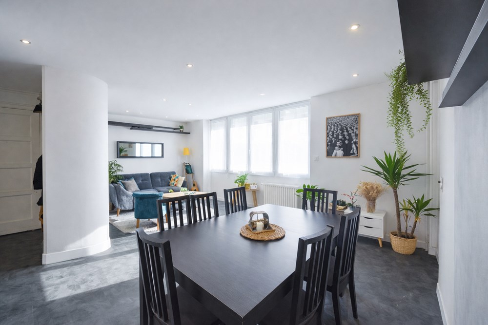 APPARTEMENT T4 58M² - 2 CHAMBRES POSSIBLE 3 - LUMINEUX - ENTIEREMENT RENOVE - LOCATAIRE EN PLACE photo 3