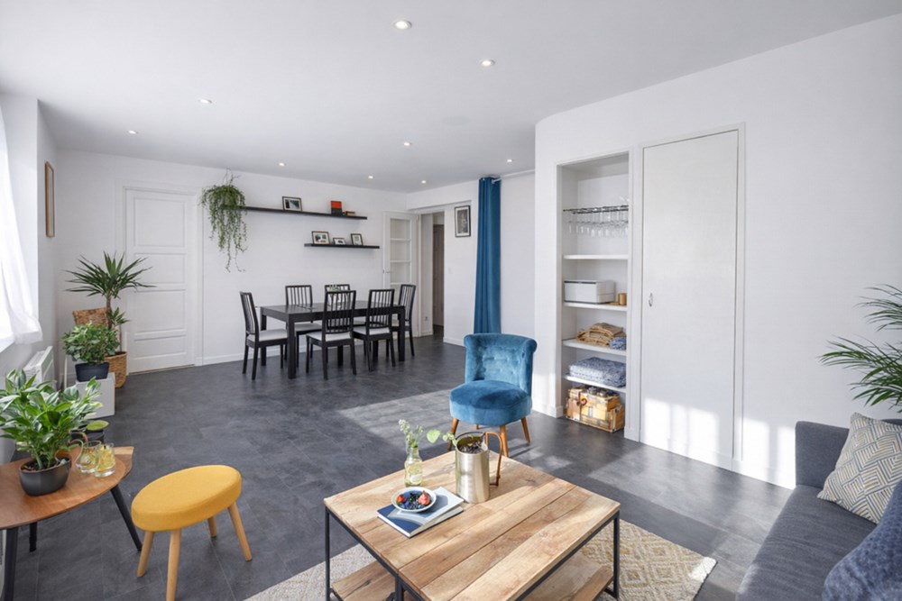 APPARTEMENT T4 58M² - 2 CHAMBRES POSSIBLE 3 - LUMINEUX - ENTIEREMENT RENOVE - LOCATAIRE EN PLACE