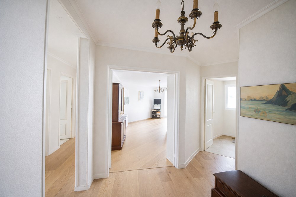 APPARTEMENT 103 M² - 4 CHAMBRES - GRANDE PIECE DE VIE - DALLE BETON - PROCHE CENTRE VILLE - PLACE DE PARKING