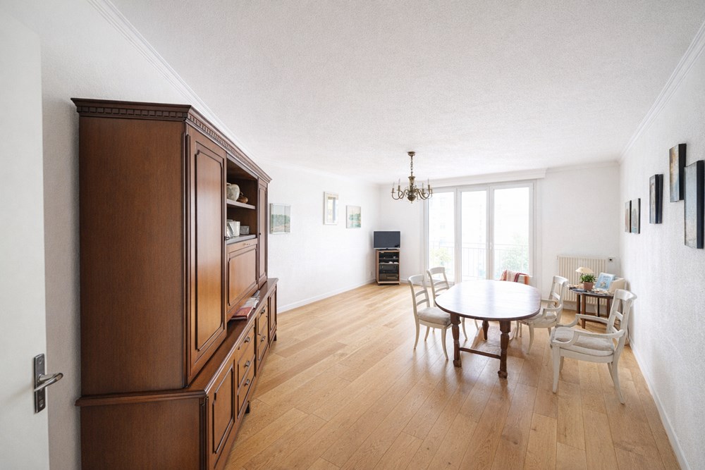 APPARTEMENT 103 M² - 4 CHAMBRES - GRANDE PIECE DE VIE - DALLE BETON - PROCHE CENTRE VILLE - PLACE DE PARKING photo 4