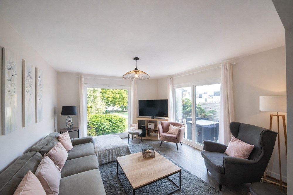 QUARTIER LANROZE - BELLE MAISON RENOVEE AVEC GOUT - SPACIEUSE - 4 CHAMBRES - GRAND JARDIN photo 5