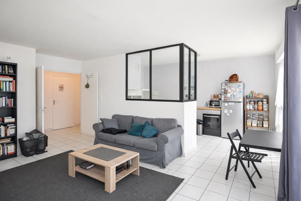 VALLON DU STANGALARD - APPARTEMENT DE 66 M2 - LUMINEUX - SANS VIS A VIS - DALLE BETON - ASCENSEUR - PLACE DE PARKING HANDICAPE - LOCATAIRES EN PLACE