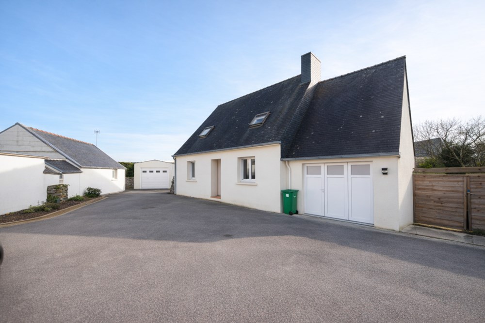 MAISON 133M² - 4 CHAMBRES - 2 DEPENDANCES - 2 MINUTES DE LA MER - GRAND JARDIN - COUP DE COEUR