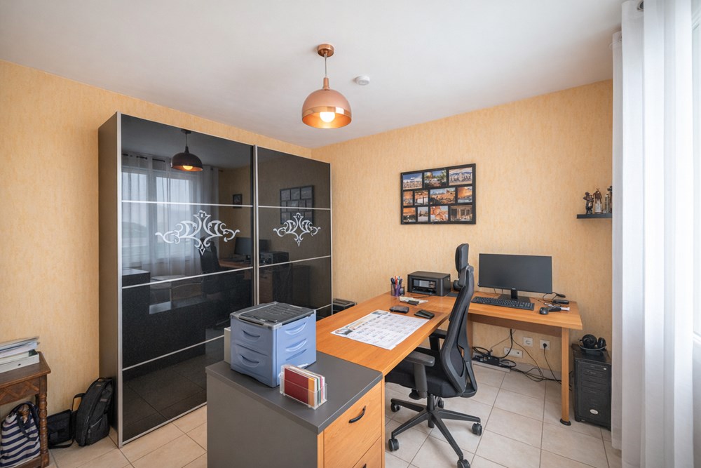 MAISON 6 PIECES DE 113 M² - QUARTIER SAINT PIERRE - TERRAIN DE 678 M² - 3 CHAMBRES - UN BUREAU - GARAGE - SOUS-SOL photo 4