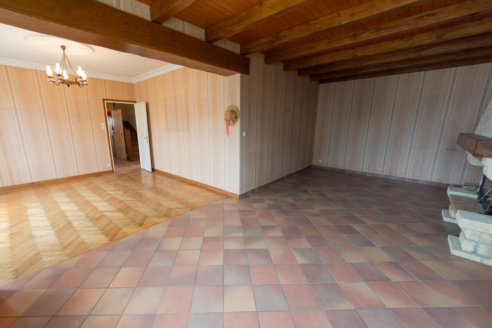MAISON INDIVIDUELLE 140M² DES ANNEES 60 SUR TERRAIN DE 550M² - 4 CHAMBRES - SOUS-SOL INTEGRAL photo 3