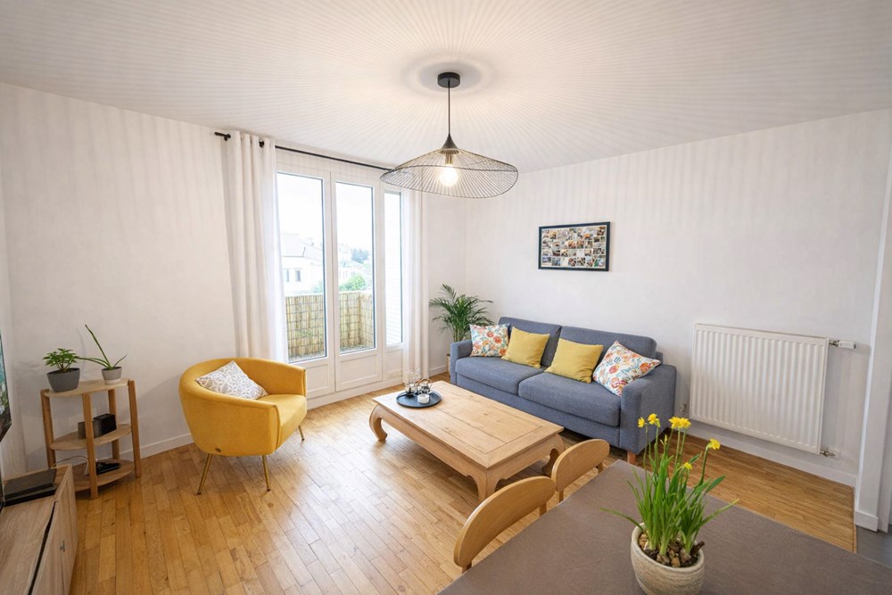 APPARTEMENT - T3 58M² - DERNIER ETAGE - BALCON - LUMINEUX - TRES BON ETAT - VUE DEGAGEE