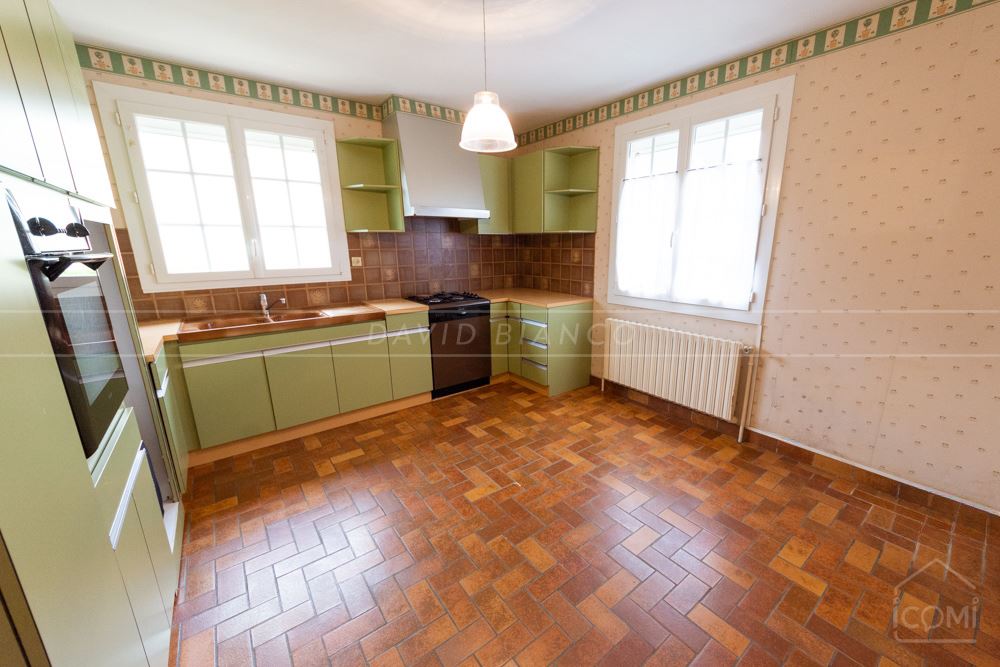 MAISON INDIVIDUELLE T6 - 3 CHAMBRES (POSSIBLE 4) - SOUS-SOL COMPLET - TERRAIN 600M² photo 3