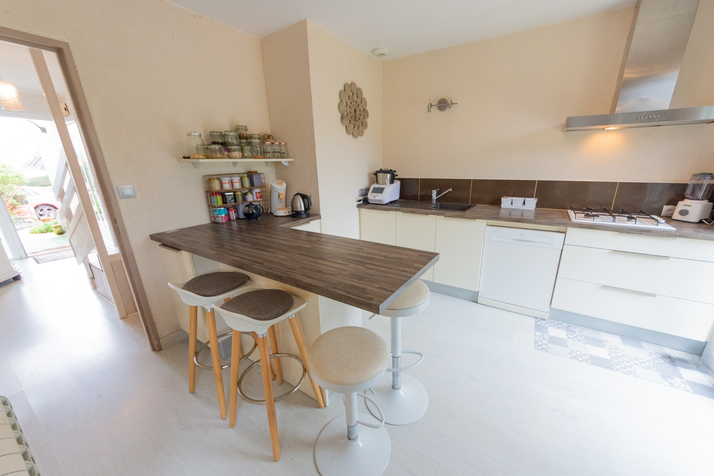 MAISON T5 110M² - 3 CHAMBRES - GARAGE - EXCELLENT DPE - PAS DE TRAVAUX - TERRAIN CLOS 300M² photo 3