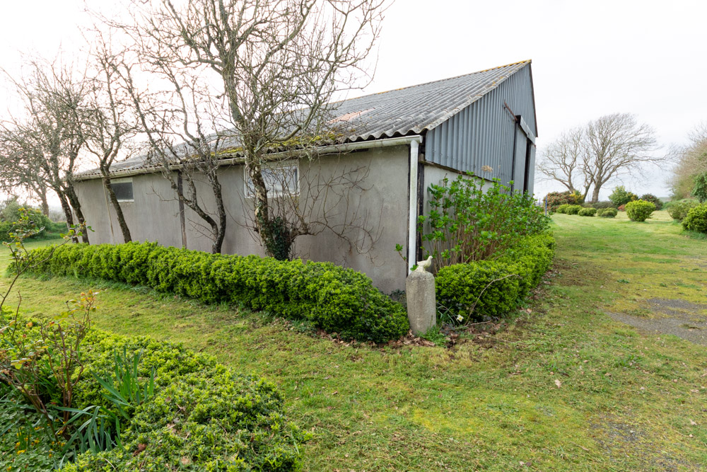 CORPS DE FERME 120M² T7 AVEC 3 DEPENDANCES - HANGAR - ECURIES - POULAILLER - TERRAIN DE 6000M² photo 5