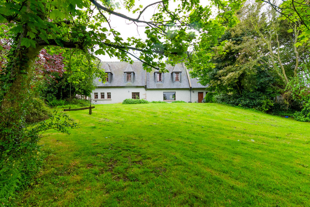 MAISON INDIVIDUELLE T6 150M² 4 CHAMBRES AVEC PENTY 70M² 4 CHAMBRES SUR TERRAIN DE 3400M² AVEC VUE SUR L'ABER photo 5