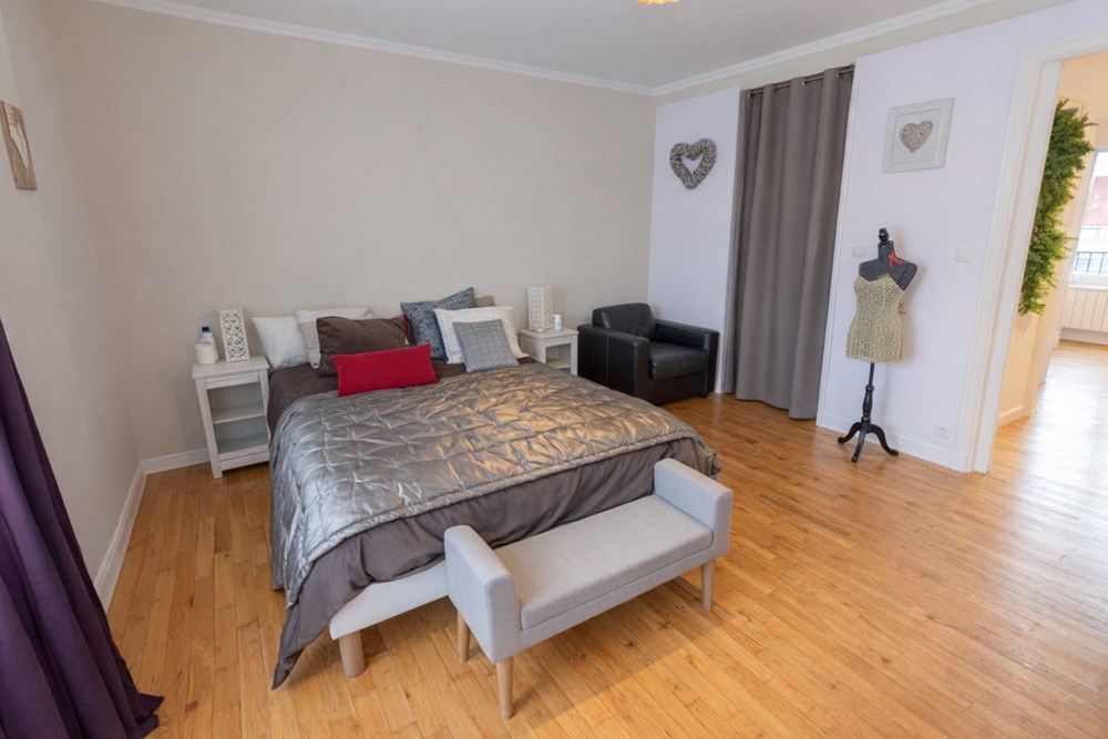 APPARTEMENT T4 80M² - 2 CHAMBRES - AUCUNS TRAVAUX A PREVOIR - CAVE - COUR COMMUNE photo 4