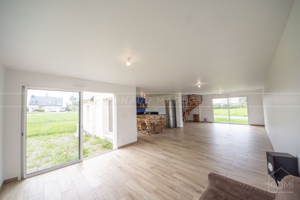 MAISON CONTEMPORAINE DE 2021 - PIECE DE VIE DE 80M² - 3/4 CHAMBRES - TERRAIN 600M² - DPE A - RARE photo 2