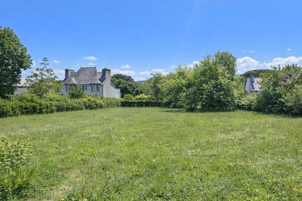 MAISON A RENOVER ENTIEREMENT - FORT POTENTIEL - GARAGE - GRAND TERRAIN CONSTRUCTIBLE photo 5