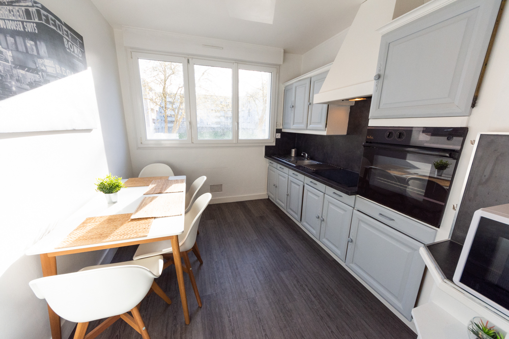 APPARTEMENT T5 80M² - 4 CHAMBRES - IDEAL COLOCATION - DALLE BETON - BEAU POTENTIEL photo 2