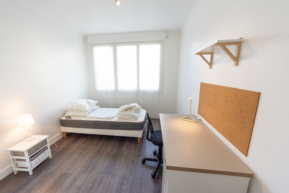 APPARTEMENT T5 80M² - 4 CHAMBRES - IDEAL COLOCATION - DALLE BETON - BEAU POTENTIEL photo 5