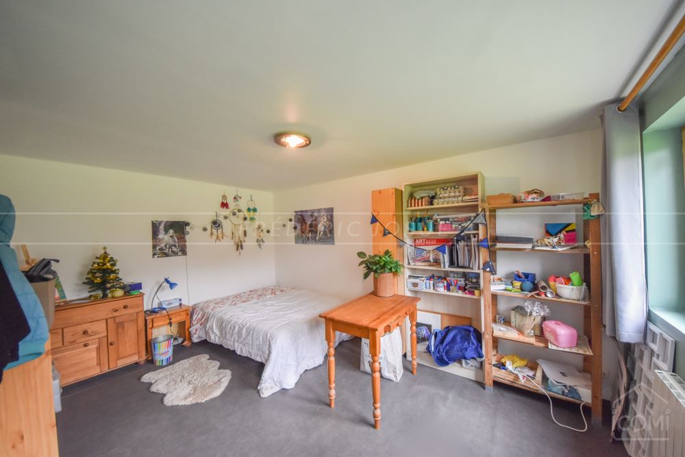 ANCIENNE GRANGE REAMENAGEE EN LOFT - IDEALE AMOUREUX D'ESPACE - GRAND TERRAIN - HANGAR - PROCHE BOURG photo 4