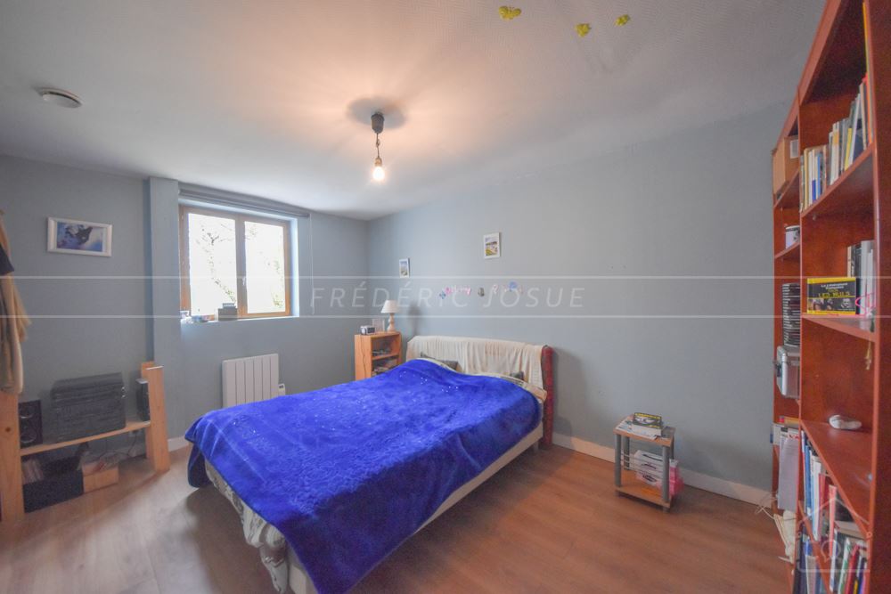 ANCIENNE GRANGE REAMENAGEE EN LOFT - IDEALE AMOUREUX D'ESPACE - GRAND TERRAIN - HANGAR - PROCHE BOURG photo 5
